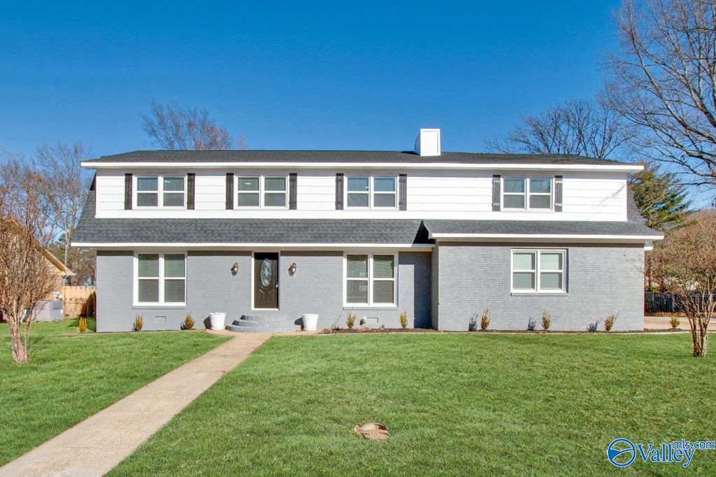 10139 Dunbarton Drive, Huntsville, AL 35803