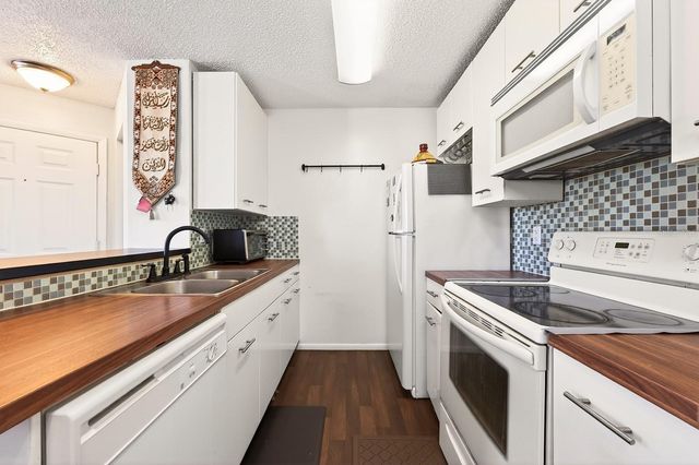 2569 GRASSY POINT DRIVE 207, Lake Mary, FL 32746