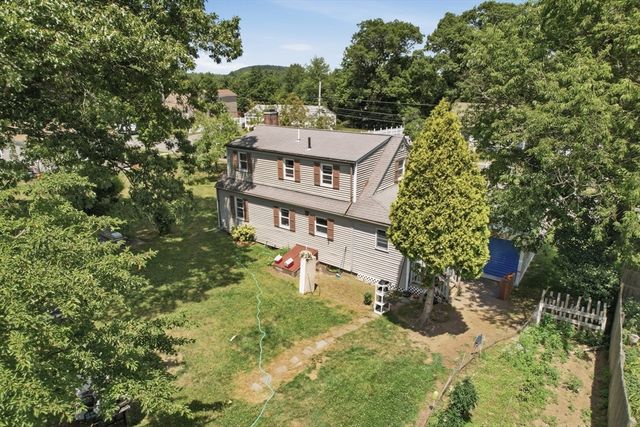 6 Meadowbrook Rd, Hudson, MA 01749
