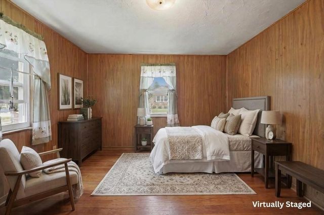 6 Meadowbrook Rd, Hudson, MA 01749