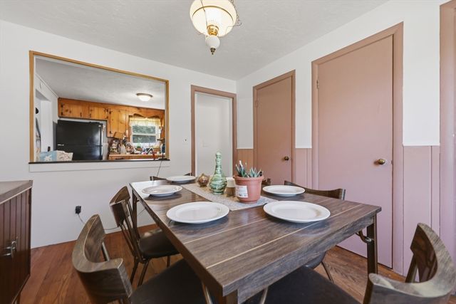 6 Meadowbrook Rd, Hudson, MA 01749