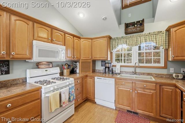 1253 Peppermill Road, Lapeer, MI 48446