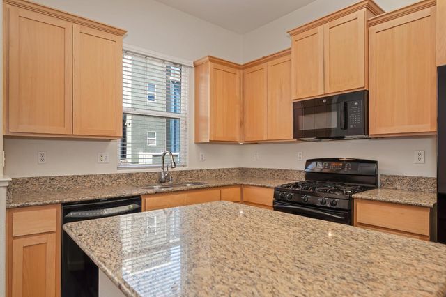 10840 Nederland Way, Rancho Cordova, CA 95670