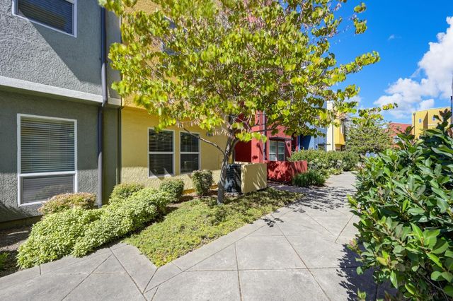 10840 Nederland Way, Rancho Cordova, CA 95670