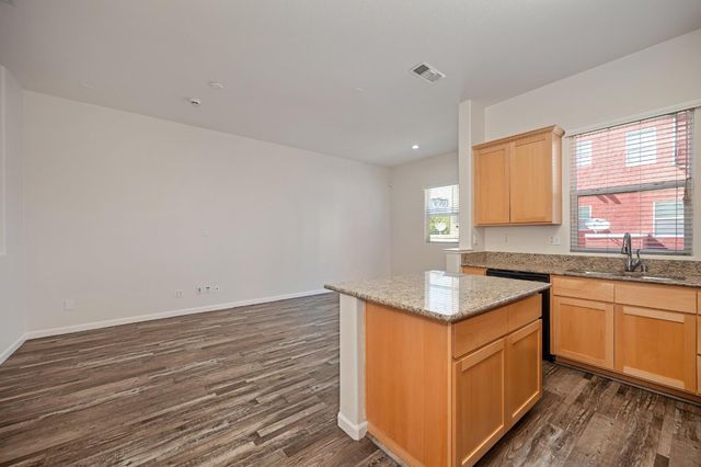 10840 Nederland Way, Rancho Cordova, CA 95670