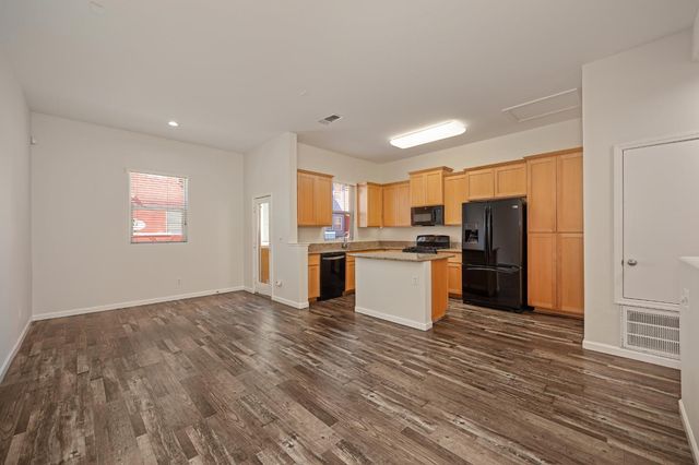 10840 Nederland Way, Rancho Cordova, CA 95670