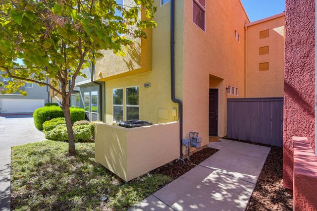 10840 Nederland Way, Rancho Cordova, CA 95670