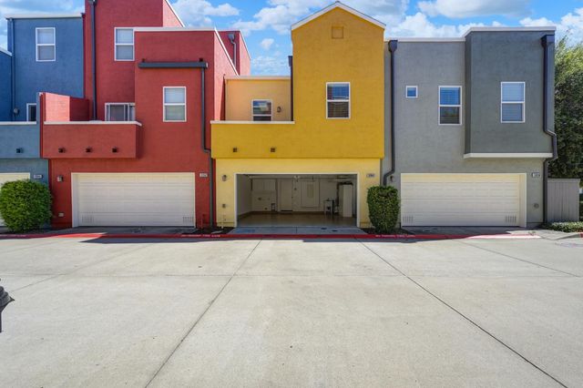 10840 Nederland Way, Rancho Cordova, CA 95670