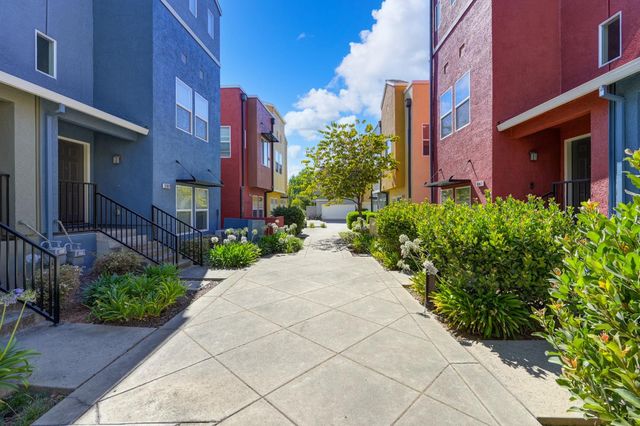 10840 Nederland Way, Rancho Cordova, CA 95670