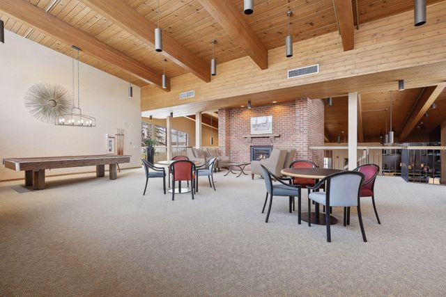 7250 Lewis Ridge Parkway 107, Edina, MN 55439