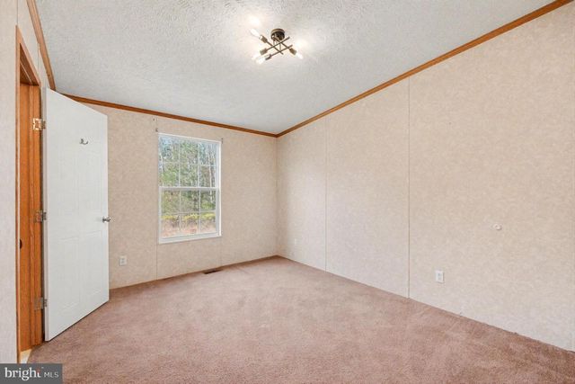 11370 WOODLAND DR, Unionville, VA 22567