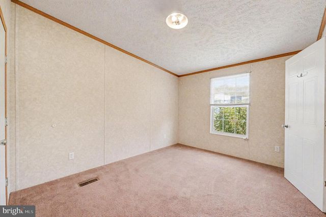 11370 WOODLAND DR, Unionville, VA 22567