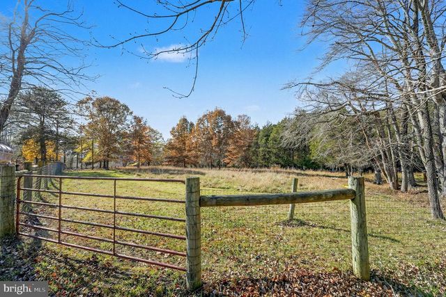 11370 WOODLAND DR, Unionville, VA 22567