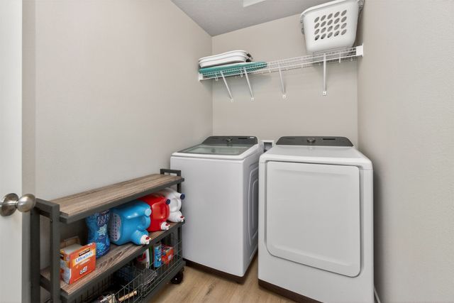 2820 SE Moraine Court, Waukee, IA 50263