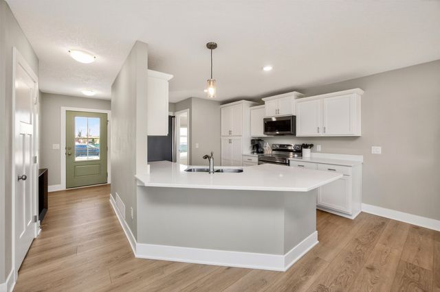 2820 SE Moraine Court, Waukee, IA 50263