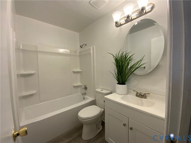 2113 Powell Rd, Richmond, VA 23224