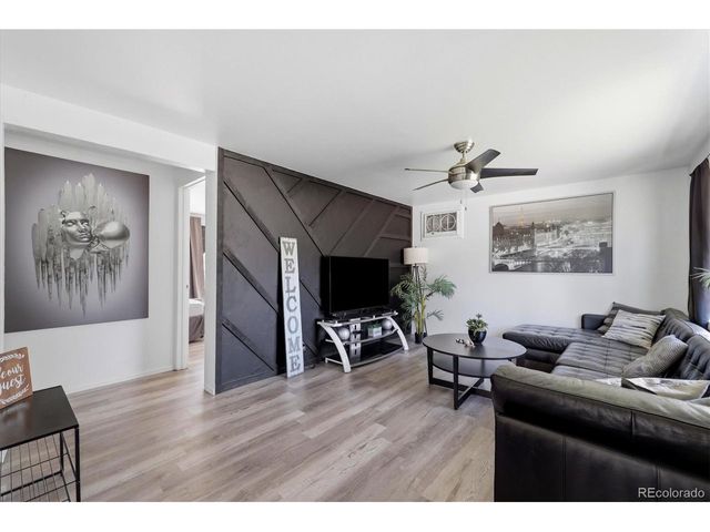 3113 W Jefferson Ave, Englewood, CO 80110