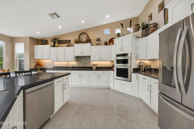 63704 E Desert Peak Drive, Tucson, AZ 85739