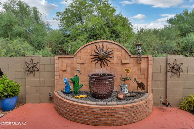 63704 E Desert Peak Drive, Tucson, AZ 85739