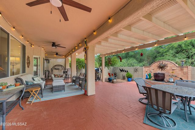 63704 E Desert Peak Drive, Tucson, AZ 85739