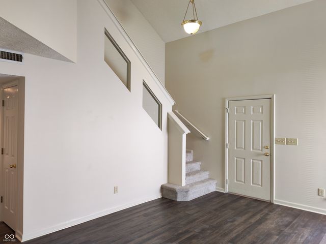 6140 Lake Freeman Drive, Indianapolis, IN 46254