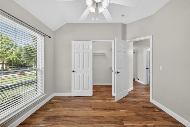 913 Chapel Drive, Denton, TX 76205