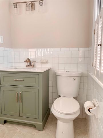 21 Sims Street, Nashua, NH 03063