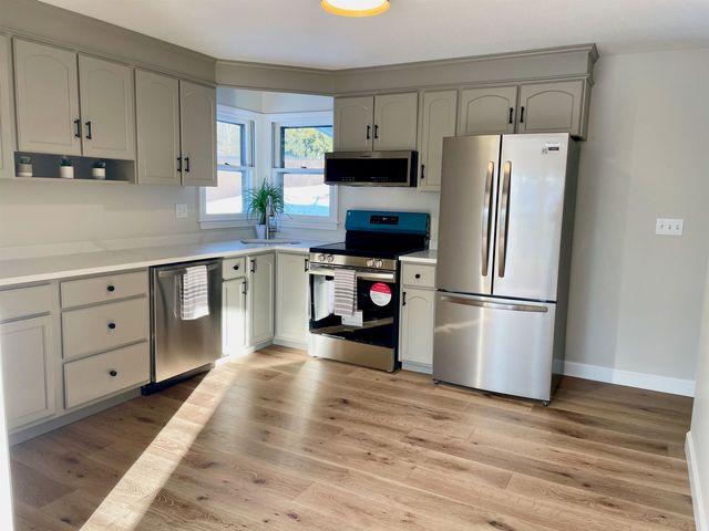 21 Sims Street, Nashua, NH 03063