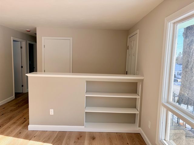 21 Sims Street, Nashua, NH 03063