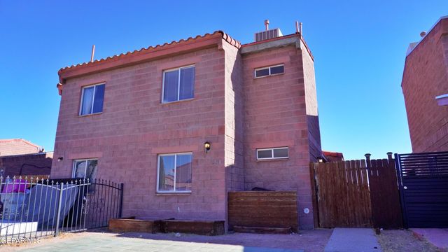 3568 OASIS Drive, El Paso, TX 79936
