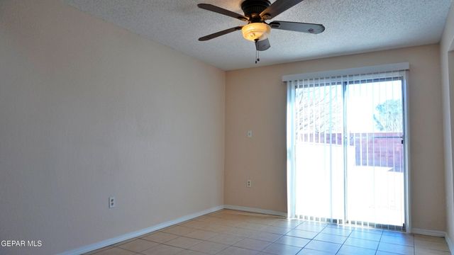 3568 OASIS Drive, El Paso, TX 79936