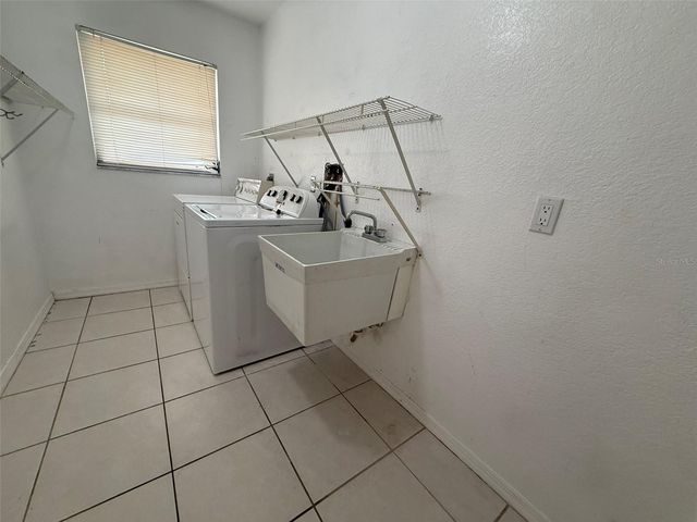 1001 S WAPELLO STREET, North Port, FL 34286