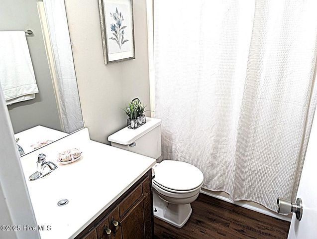 206 Hickory Grove Drive, Jacksonville, NC 28546
