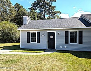 206 Hickory Grove Drive, Jacksonville, NC 28546
