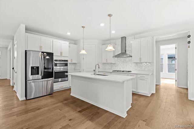 48255 Amber Lane Drive, Shelby Twp, MI 48315