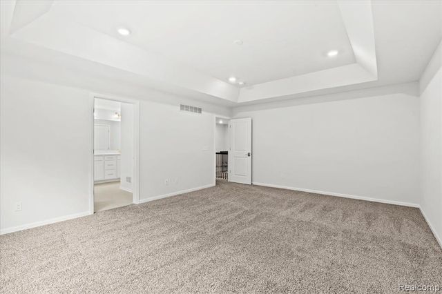 48255 Amber Lane Drive, Shelby Twp, MI 48315