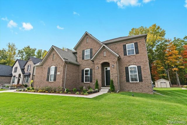 48255 Amber Lane Drive, Shelby Twp, MI 48315