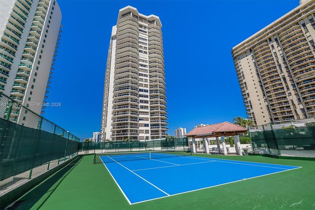20185 E Country Club Drive 302, Aventura, FL 33180