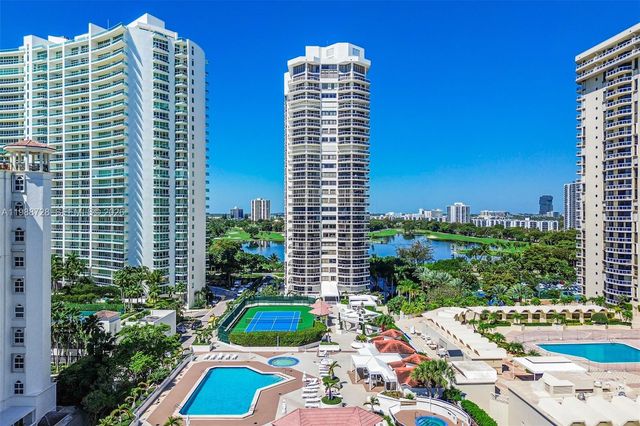 20185 E Country Club Drive 302, Aventura, FL 33180