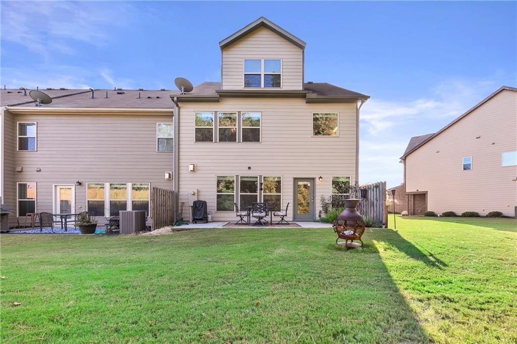 Image 37 of property listing at 1655 Hampton Oaks Drive, Alpharetta, GA 30004