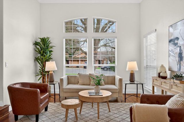 5509 Peridot Dr, Rocklin, CA 95677