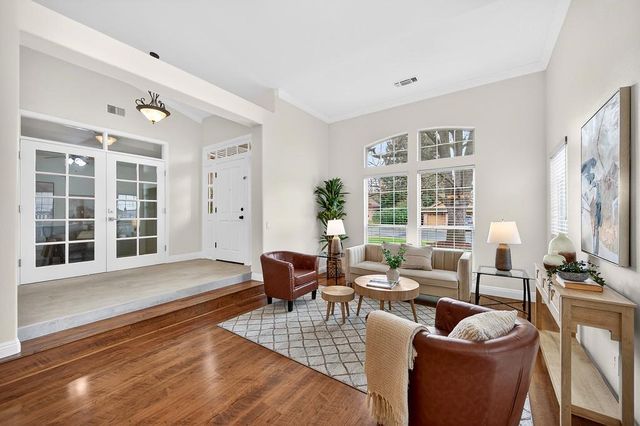 5509 Peridot Dr, Rocklin, CA 95677