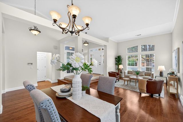 5509 Peridot Dr, Rocklin, CA 95677