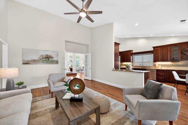 5509 Peridot Dr, Rocklin, CA 95677