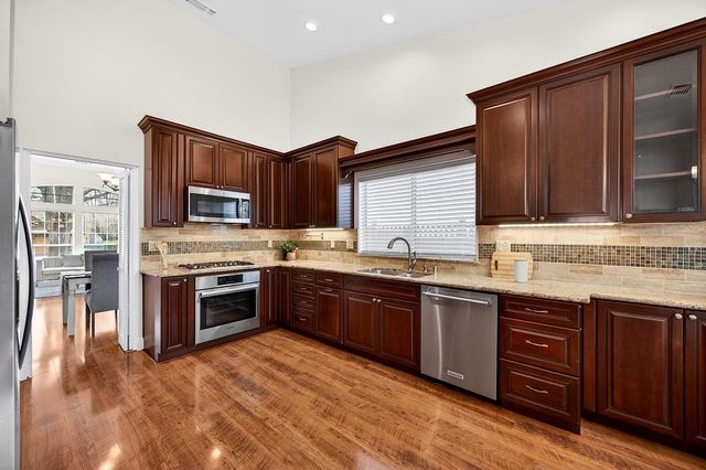 5509 Peridot Dr, Rocklin, CA 95677