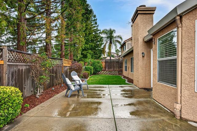 5509 Peridot Dr, Rocklin, CA 95677