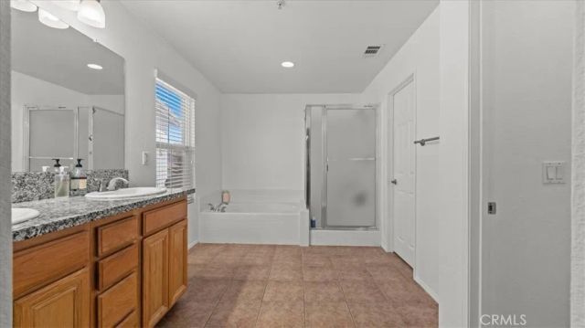 16590 Shoal Creek Lane, Fontana, CA 92336
