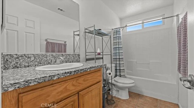 16590 Shoal Creek Lane, Fontana, CA 92336