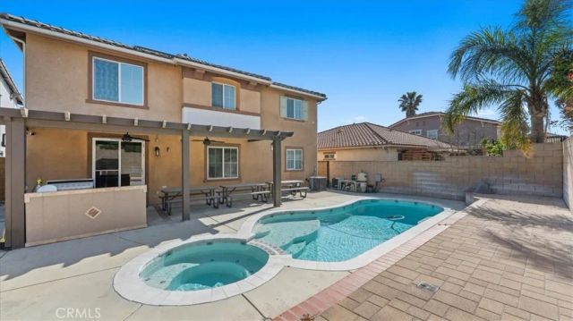 16590 Shoal Creek Lane, Fontana, CA 92336