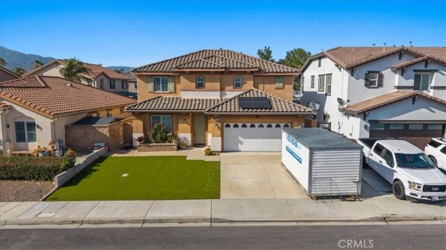 16590 Shoal Creek Lane, Fontana, CA 92336